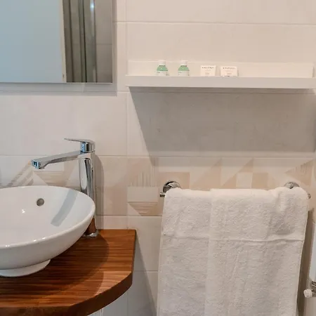 Relais Del Parco E Relais Del Parco Rosso L'Aquila